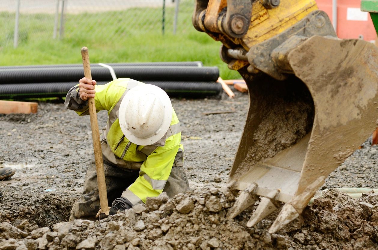 Seasonal Challenges: Excavation in Winter vs. Summer in New England